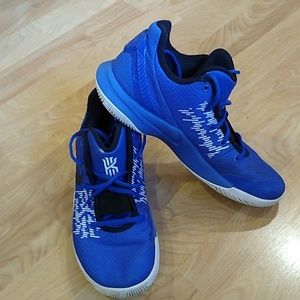 Nike Zoom Kyrie Flytrap 2 Athletic Shoes.Royal Blue & White, Black Swoosh Mens 8